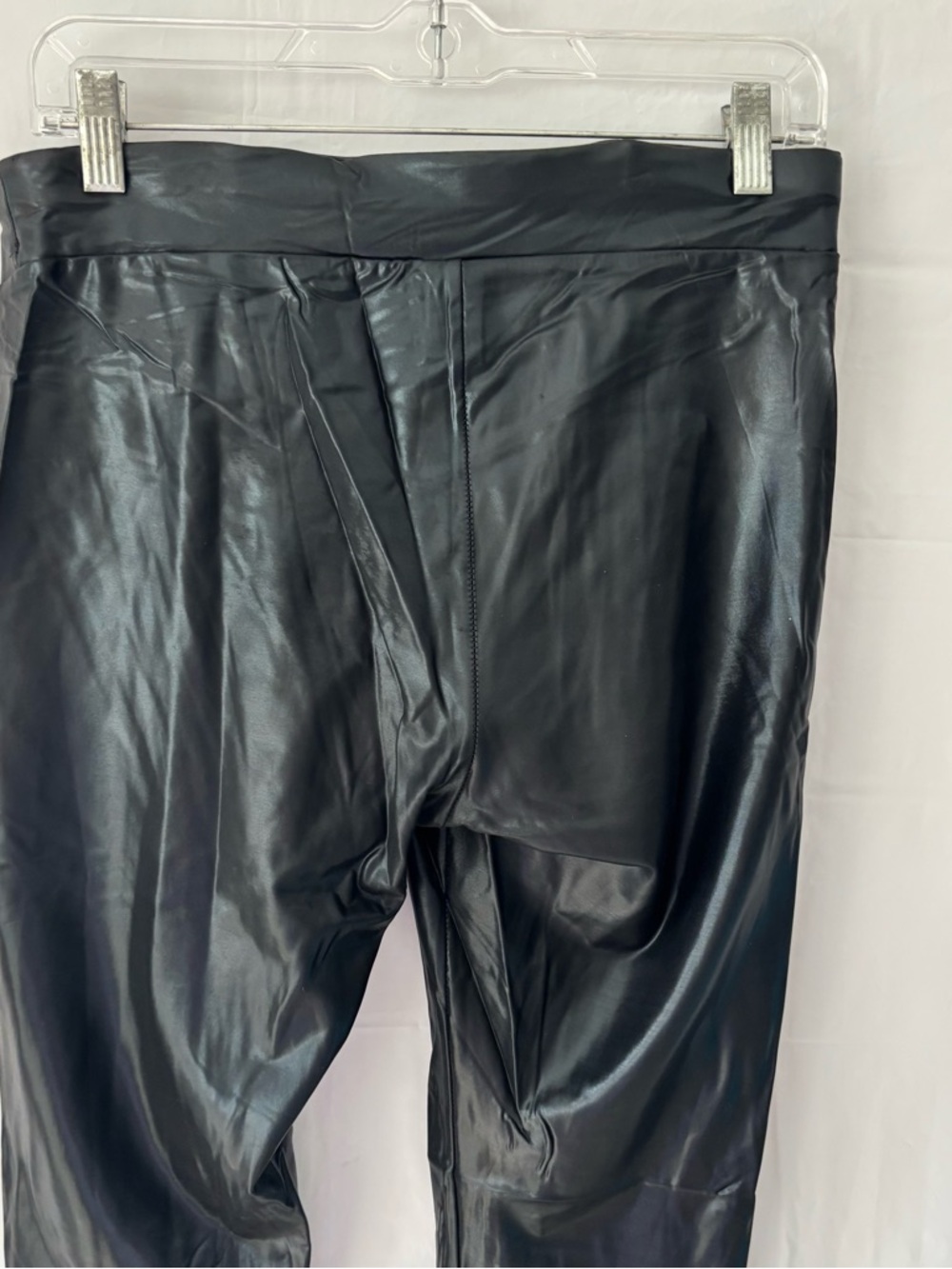 NWOT Hue Black shiny Coated Cigarette Vegan Leather High Waist Leggings SZ L - Picture 6 of 14